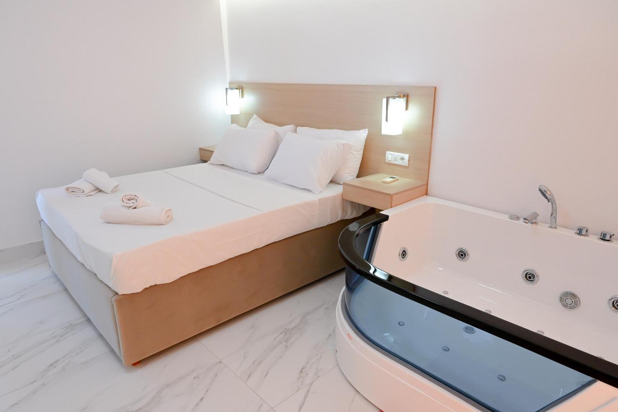Hotel Kriti Max , Shengjin Hotel Shëngjin